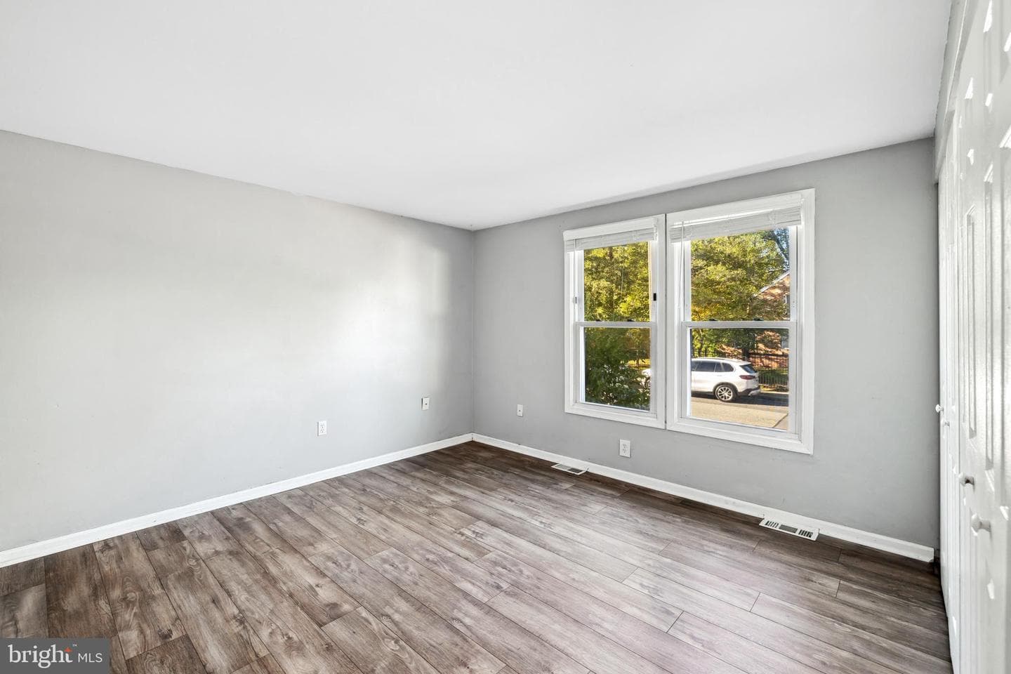 5817 Junipertree Lane photo 12