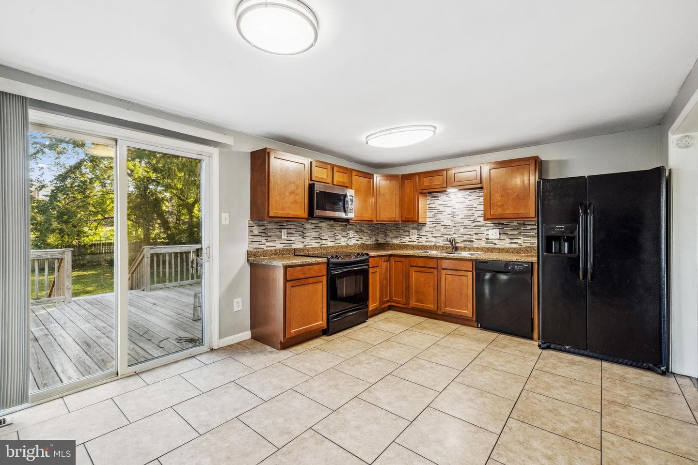 5817 Junipertree Lane photo 4
