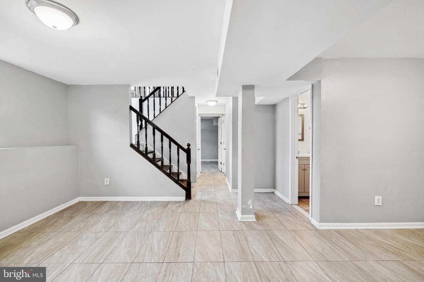 5817 Junipertree Lane photo 7