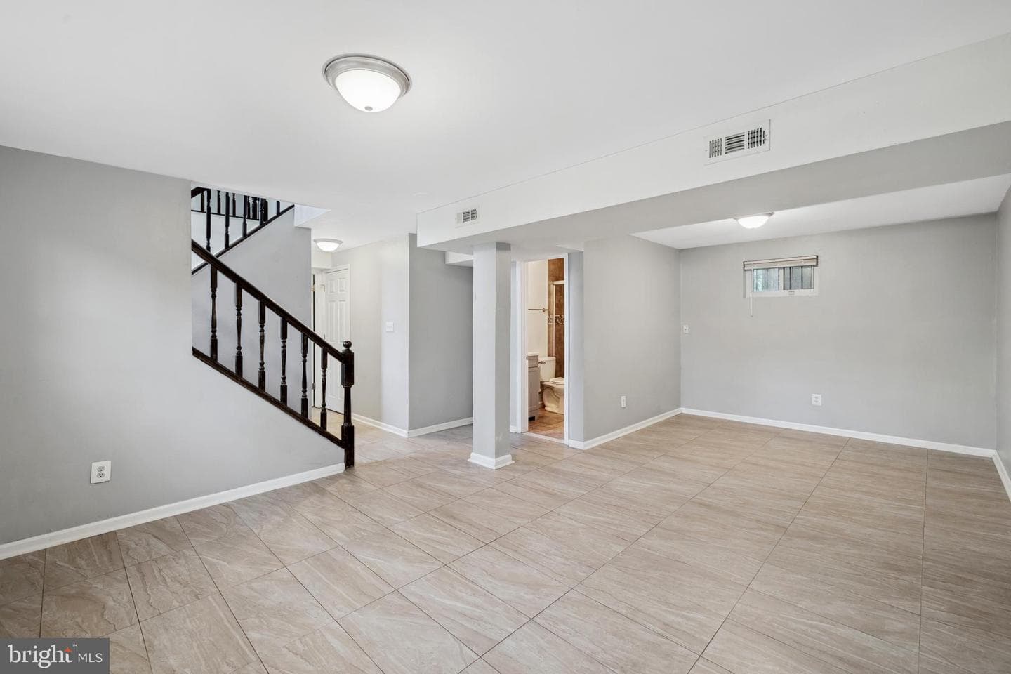 5817 Junipertree Lane photo 9