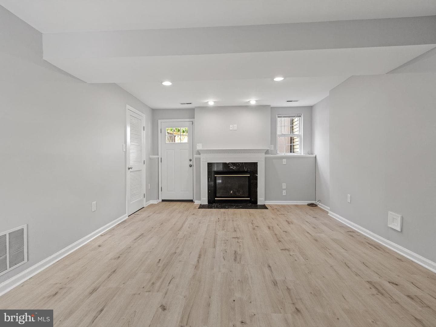 10000 Greenspire Way photo 27