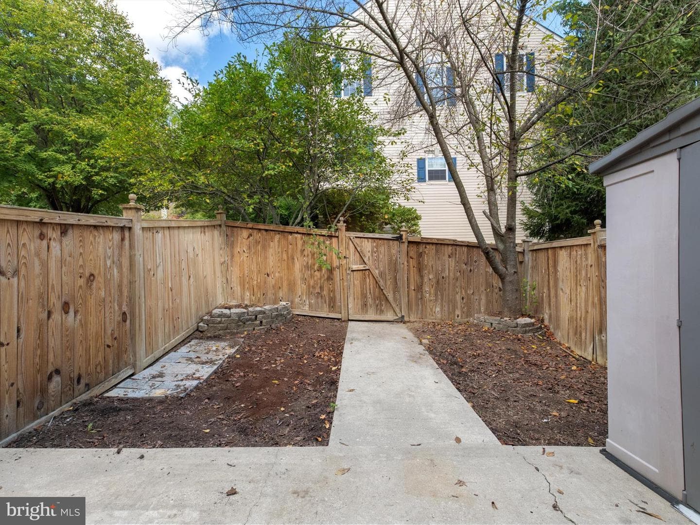 10000 Greenspire Way photo 30