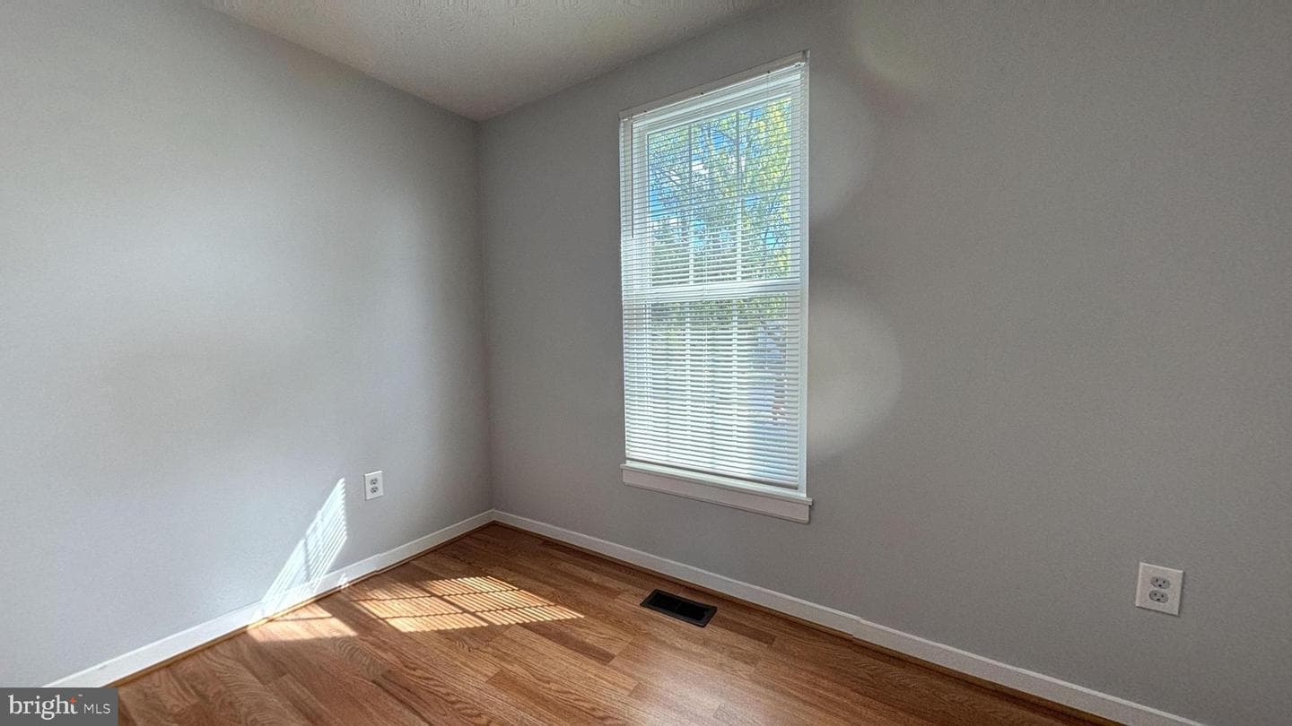 8106 Rhode Island Avenue photo 11