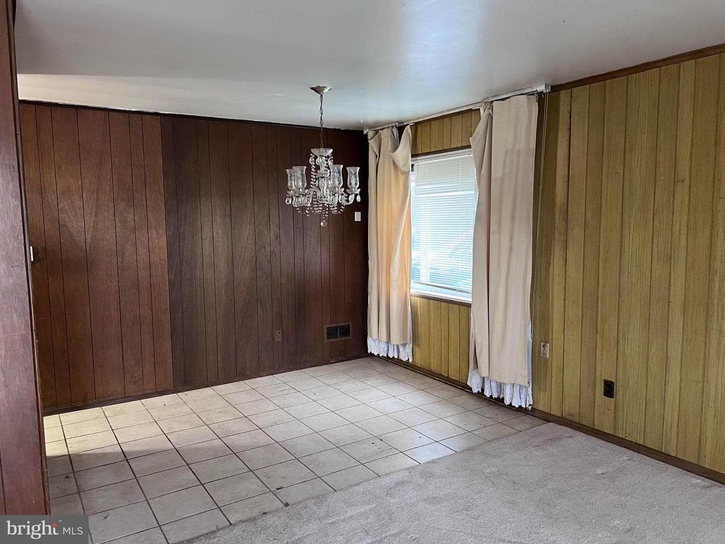 1210 Lindsay Road photo 3