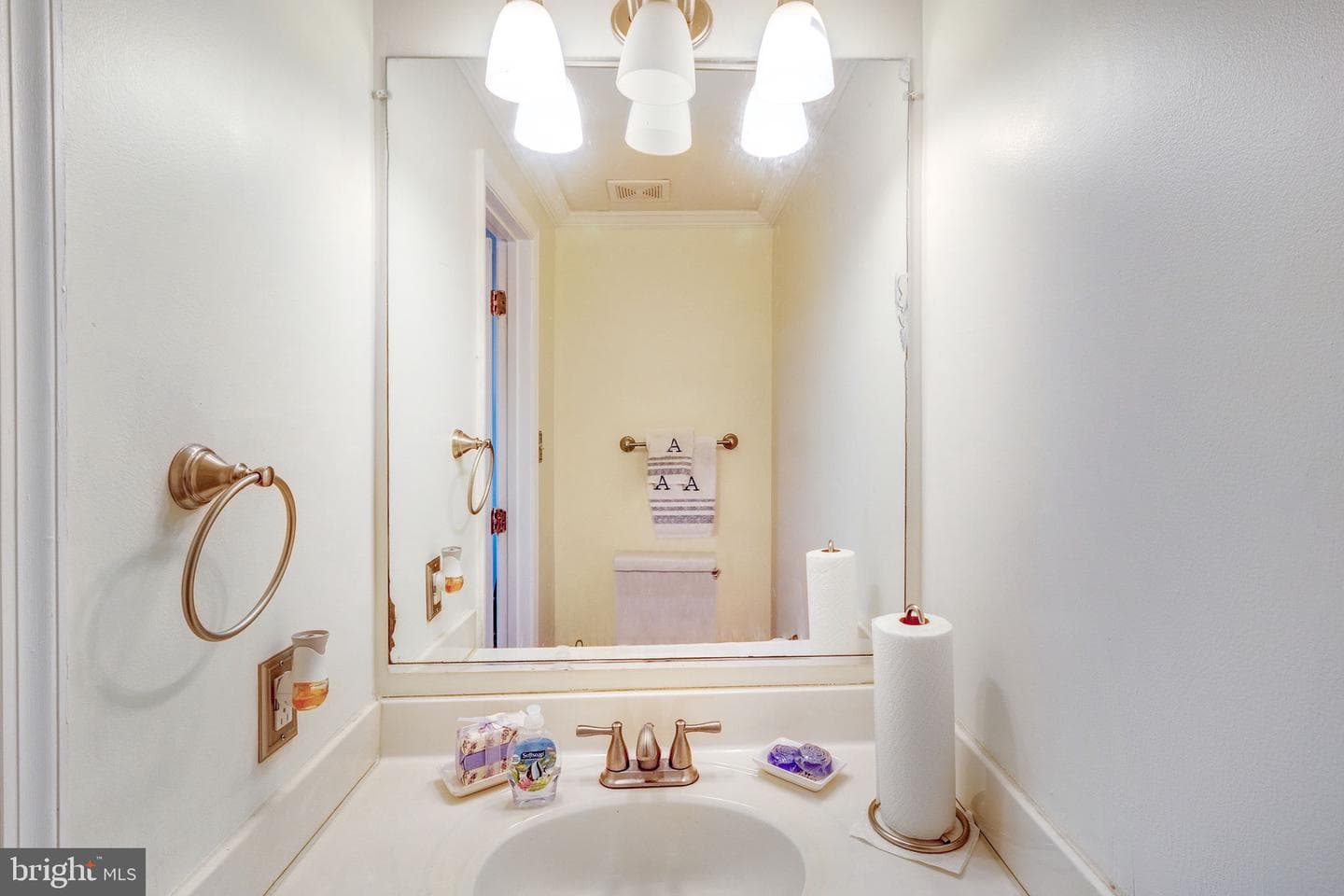 6322 E Hil Mar Circle photo 2