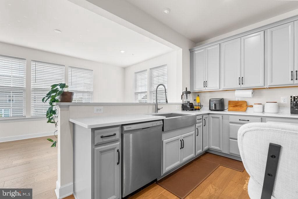 9105 Garden Knoll Lane photo 18