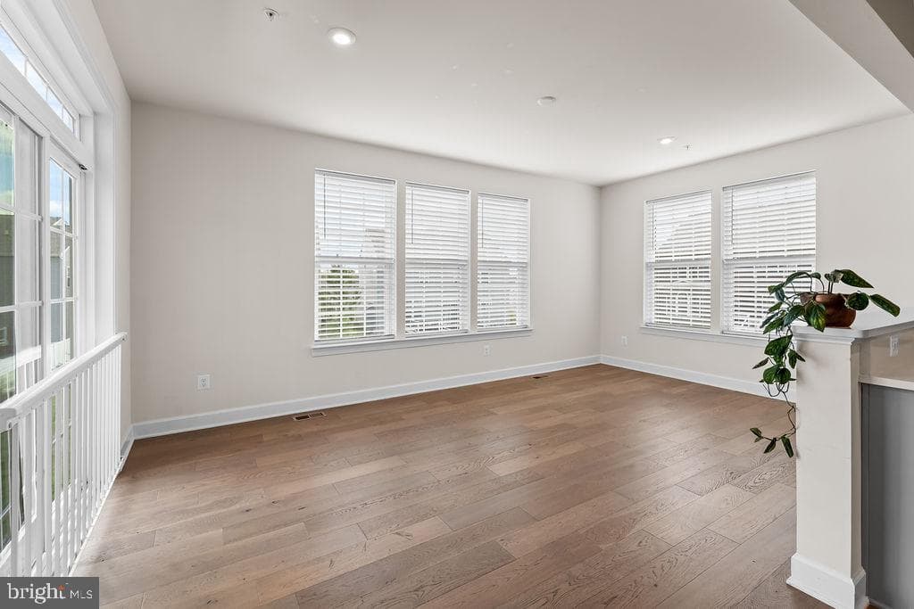 9105 Garden Knoll Lane photo 20