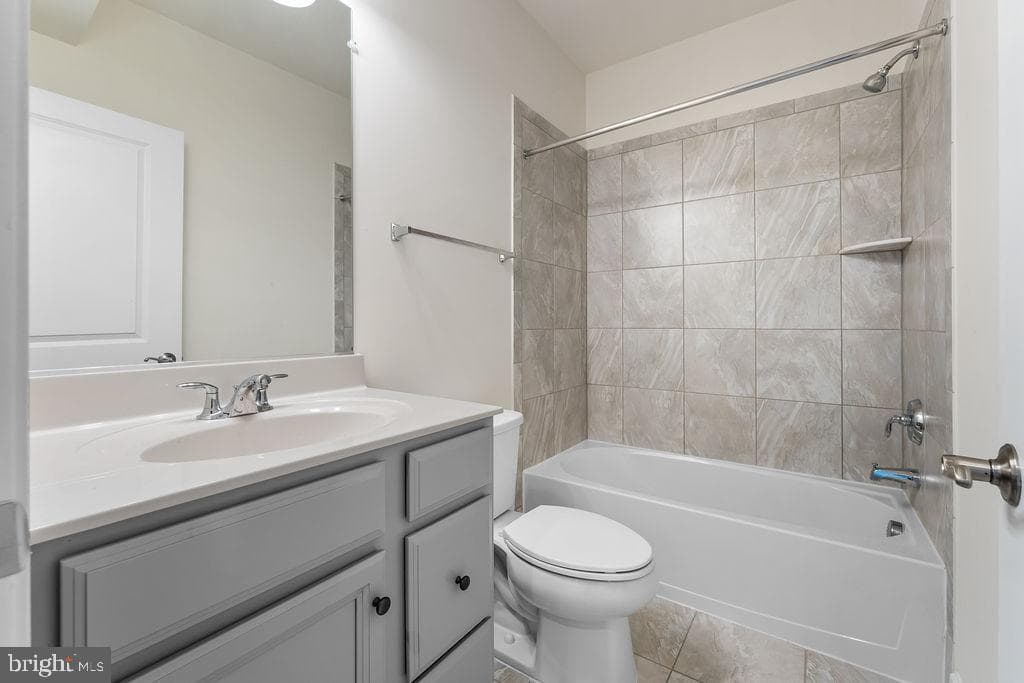 9105 Garden Knoll Lane photo 44