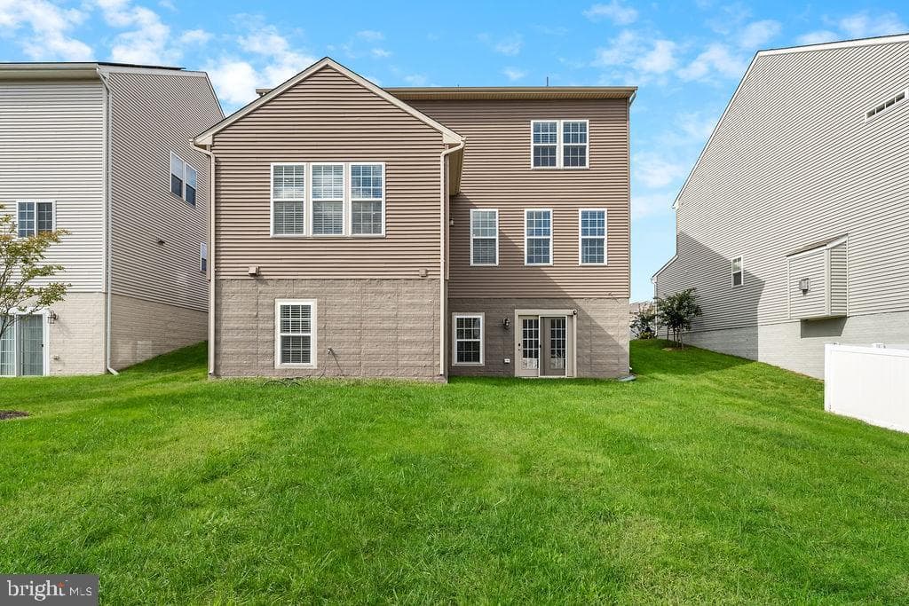 9105 Garden Knoll Lane photo 7