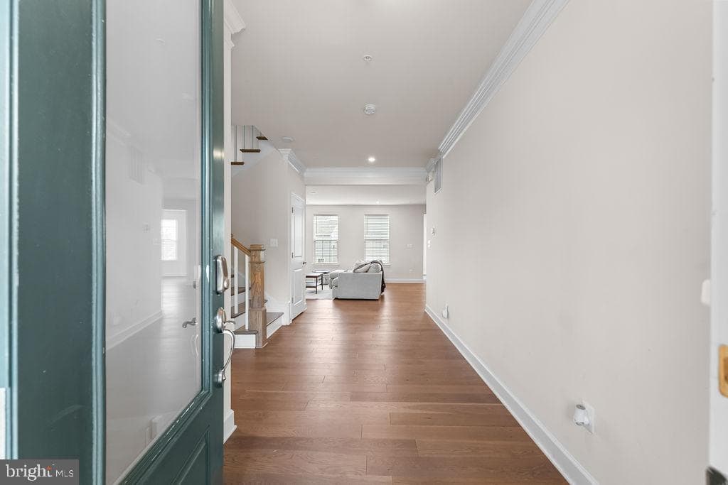 9105 Garden Knoll Lane photo 8