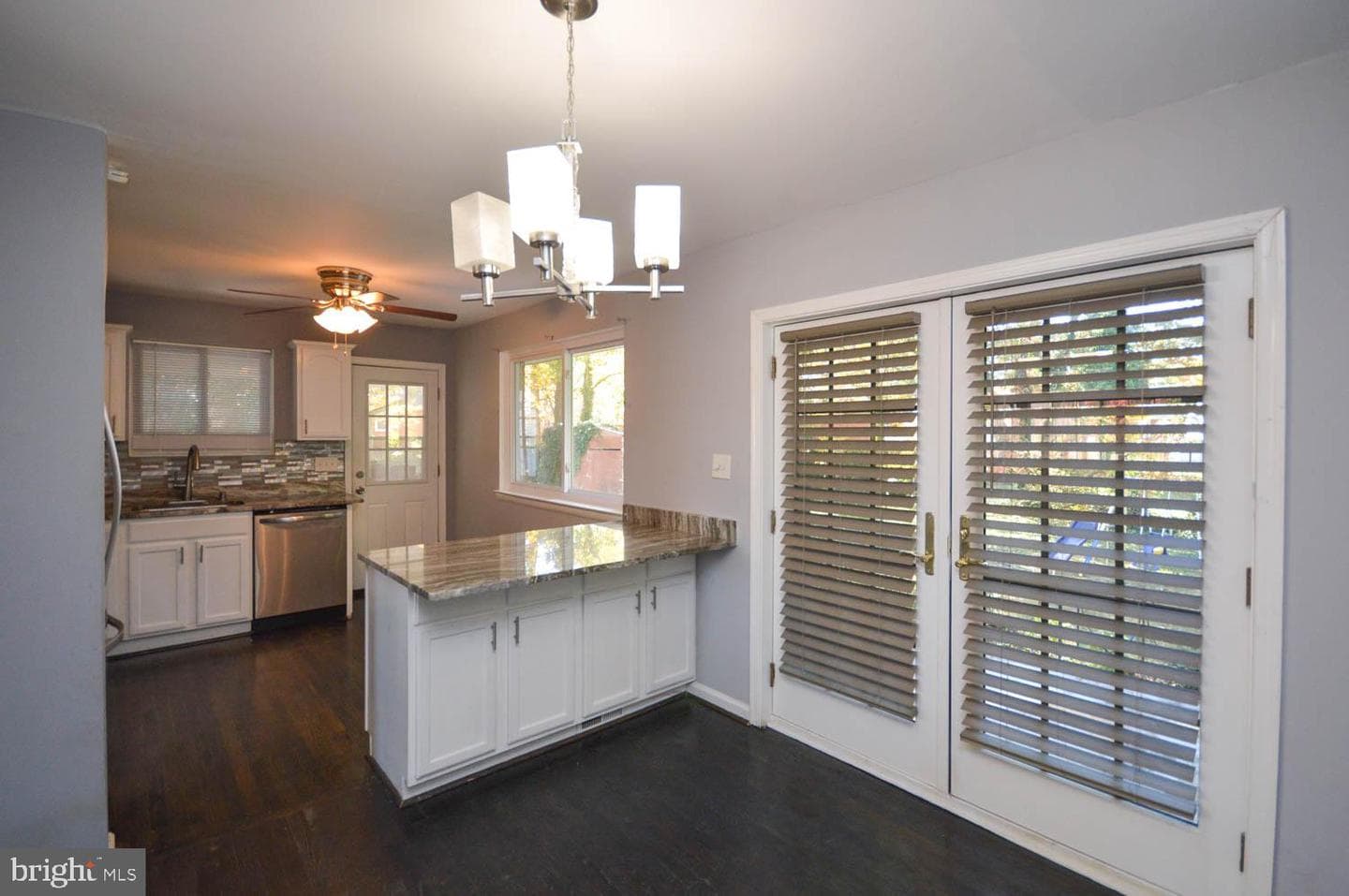 5502 Westminster Court photo 10