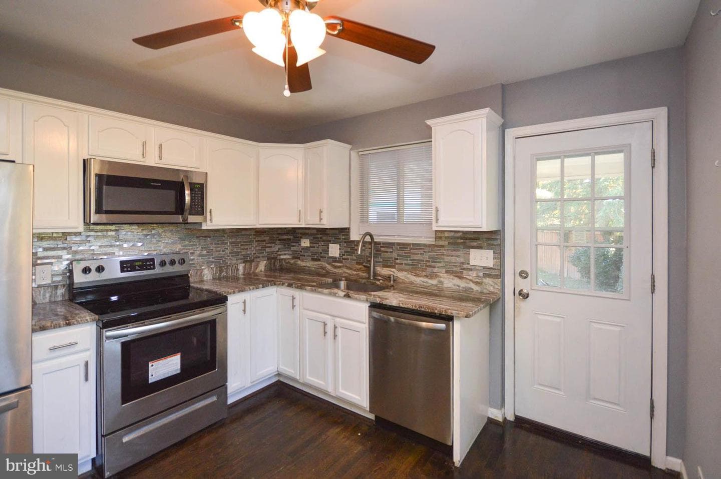 5502 Westminster Court photo 14