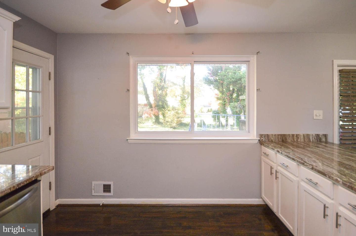 5502 Westminster Court photo 15
