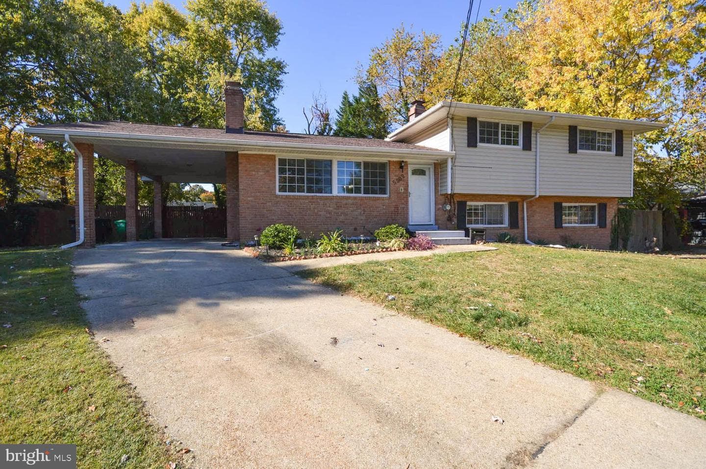 5502 Westminster Court photo 2