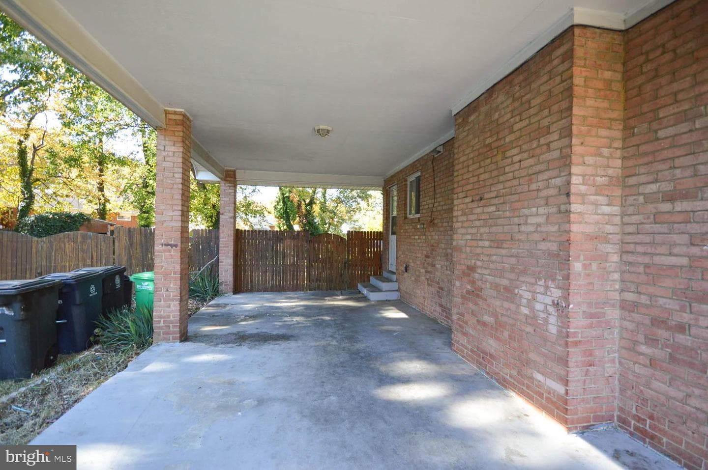 5502 Westminster Court photo 3