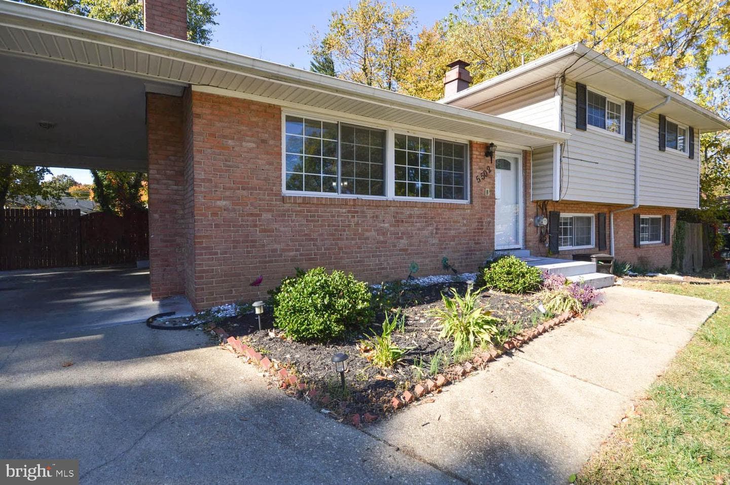 5502 Westminster Court photo 4