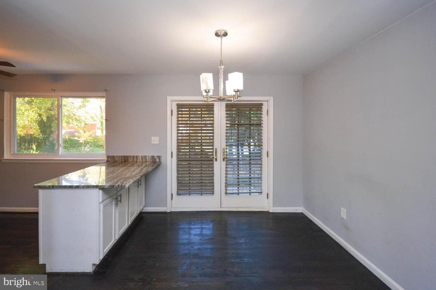 5502 Westminster Court photo 9