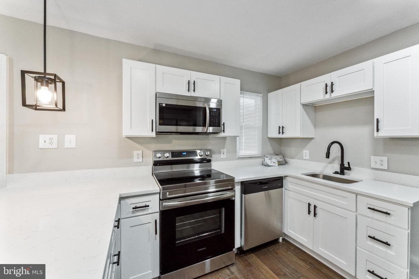 3208 Beaumont Street photo 9