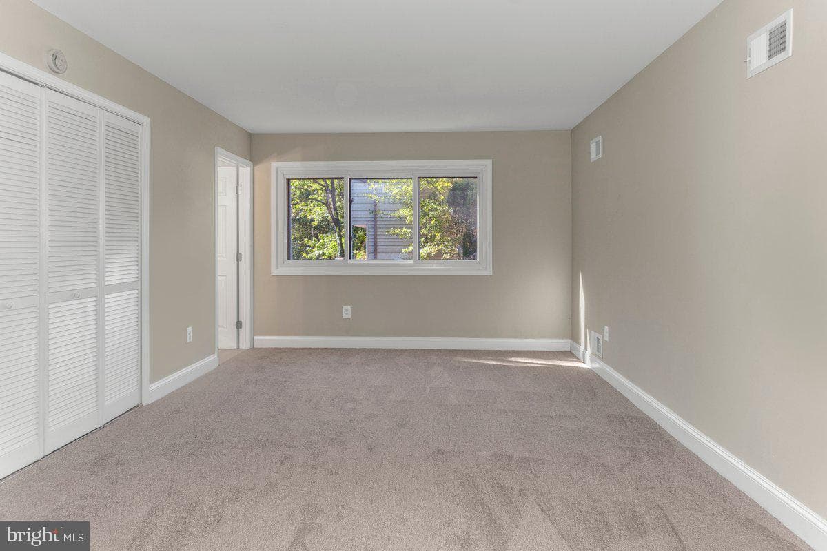 12315 Wheeling Avenue photo 11