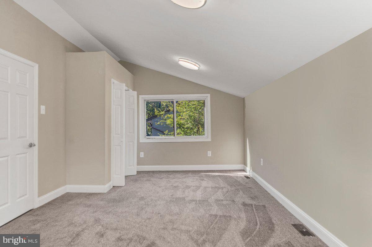 12315 Wheeling Avenue photo 19