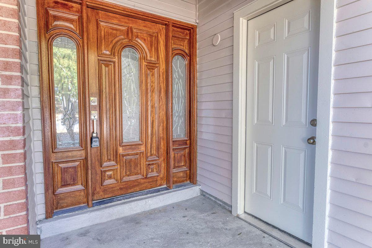 12315 Wheeling Avenue photo 2