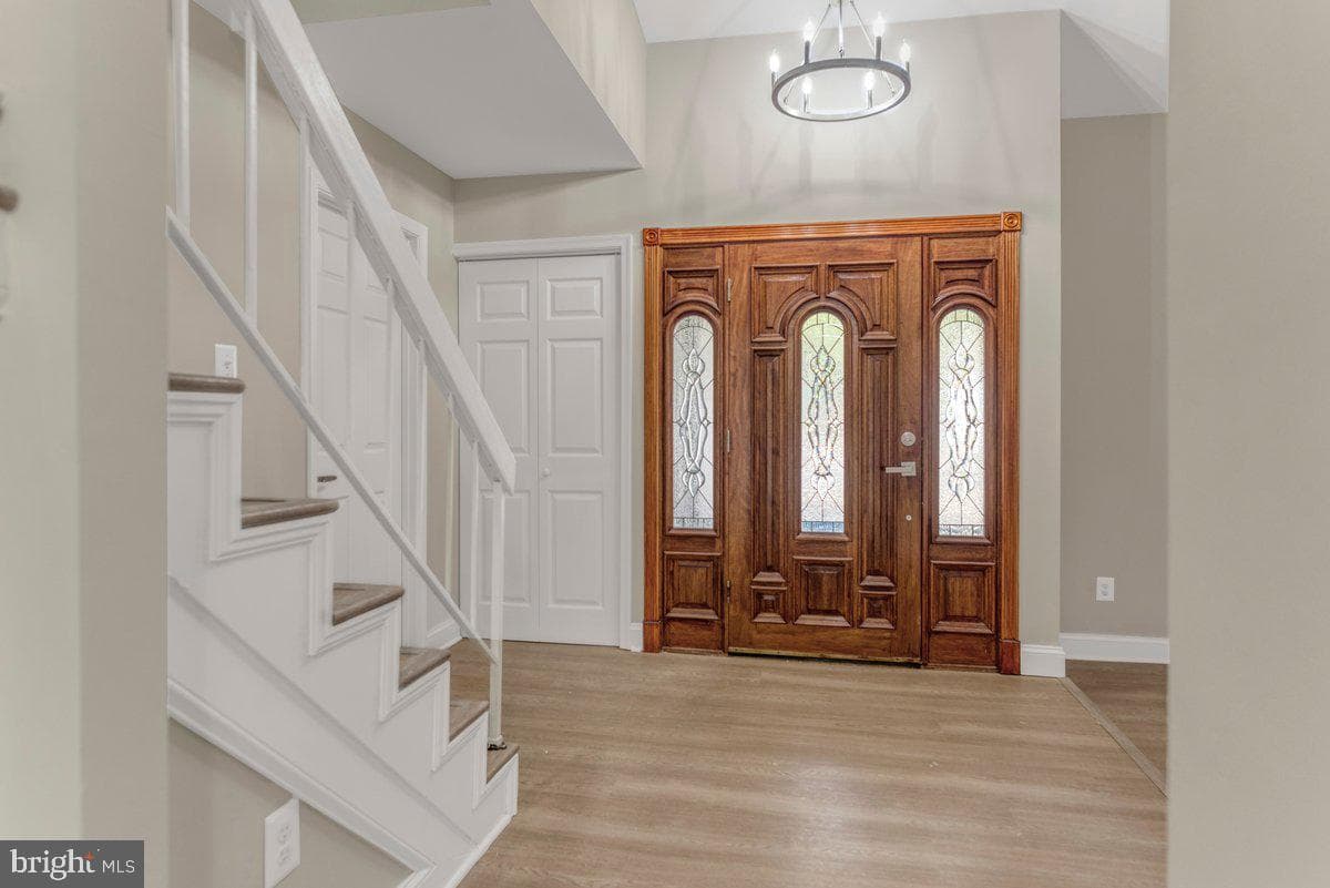 12315 Wheeling Avenue photo 3