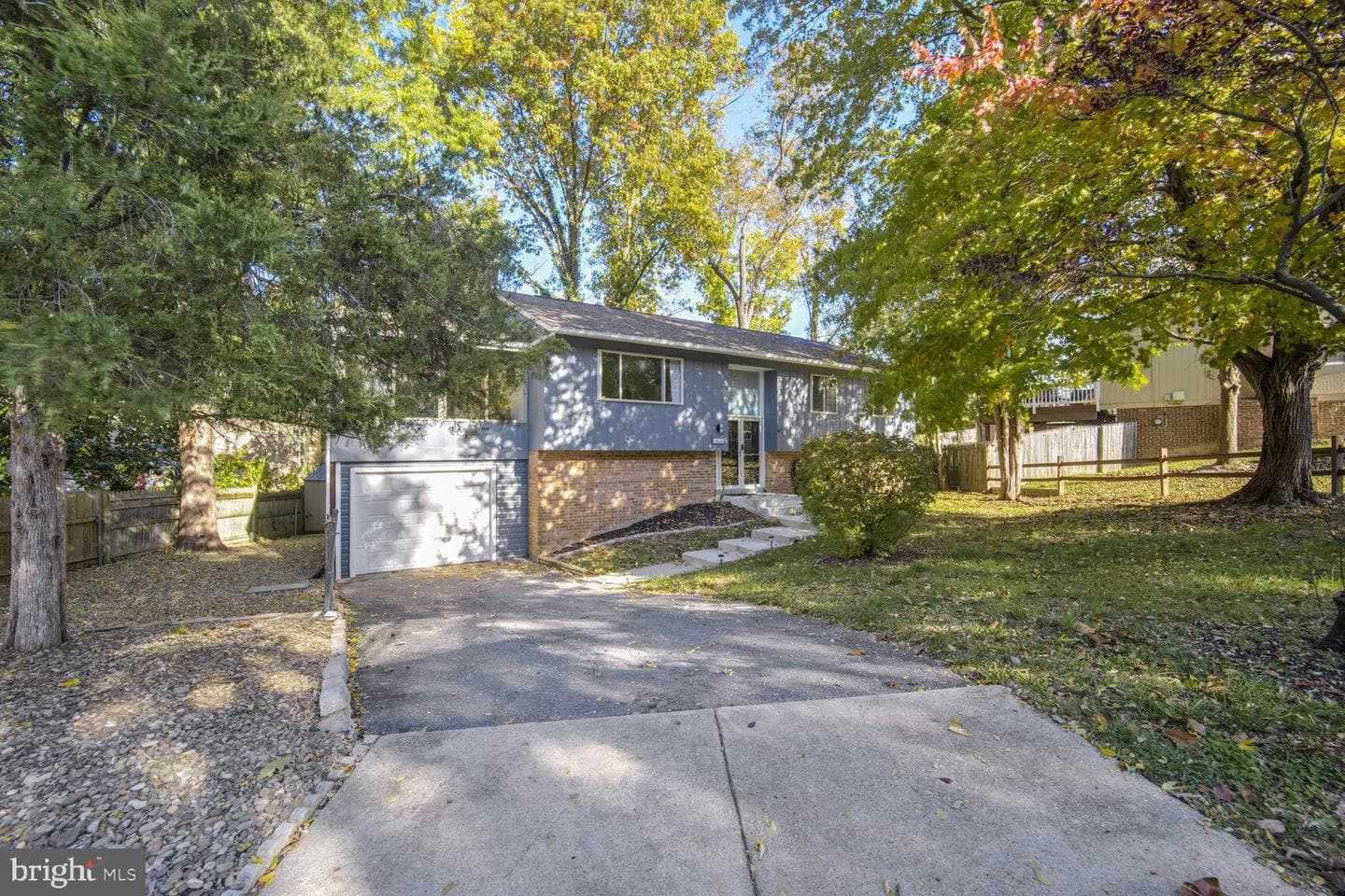 4602 Barbara Drive photo 2