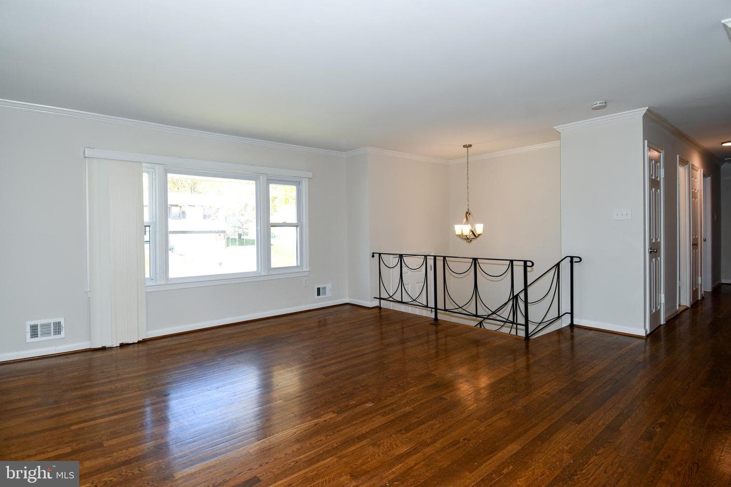 7706 Gambier Drive photo 9