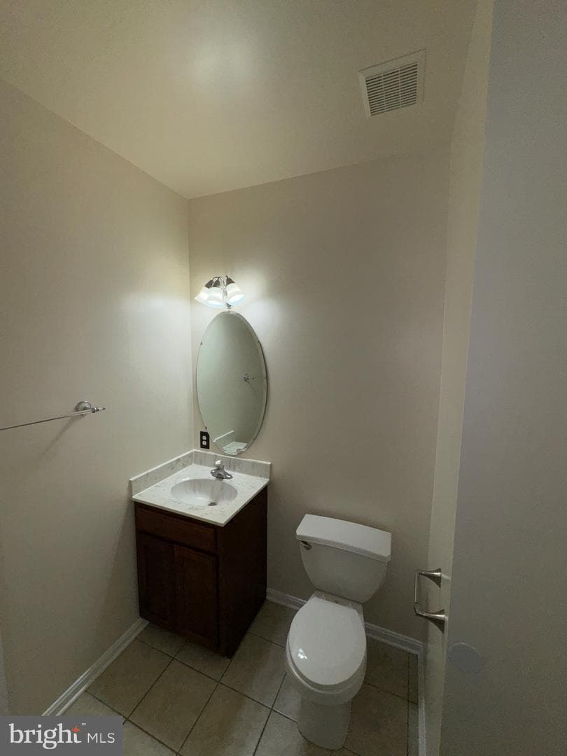 6004 Bradley Lane photo 10