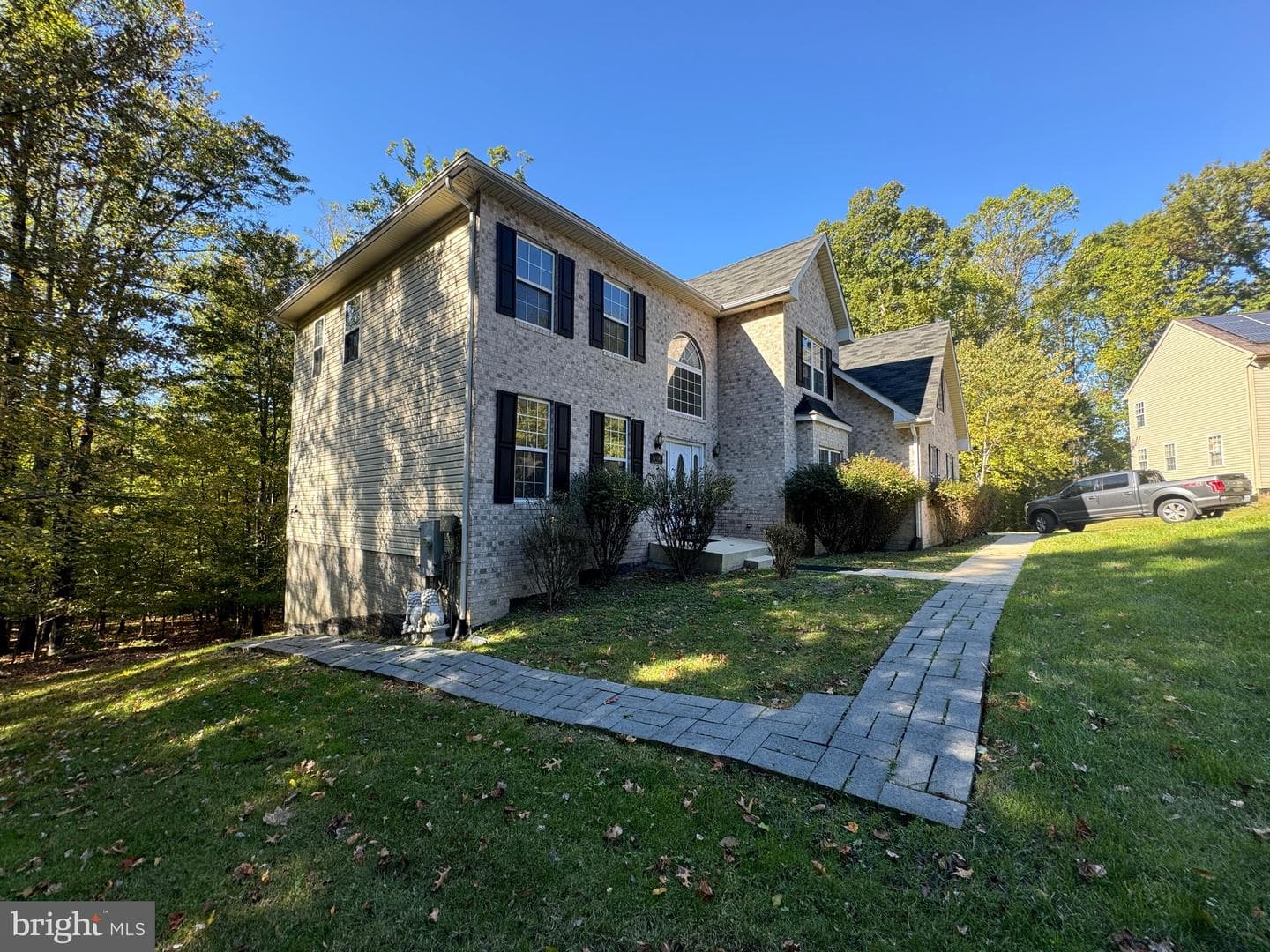 6004 Bradley Lane photo 3