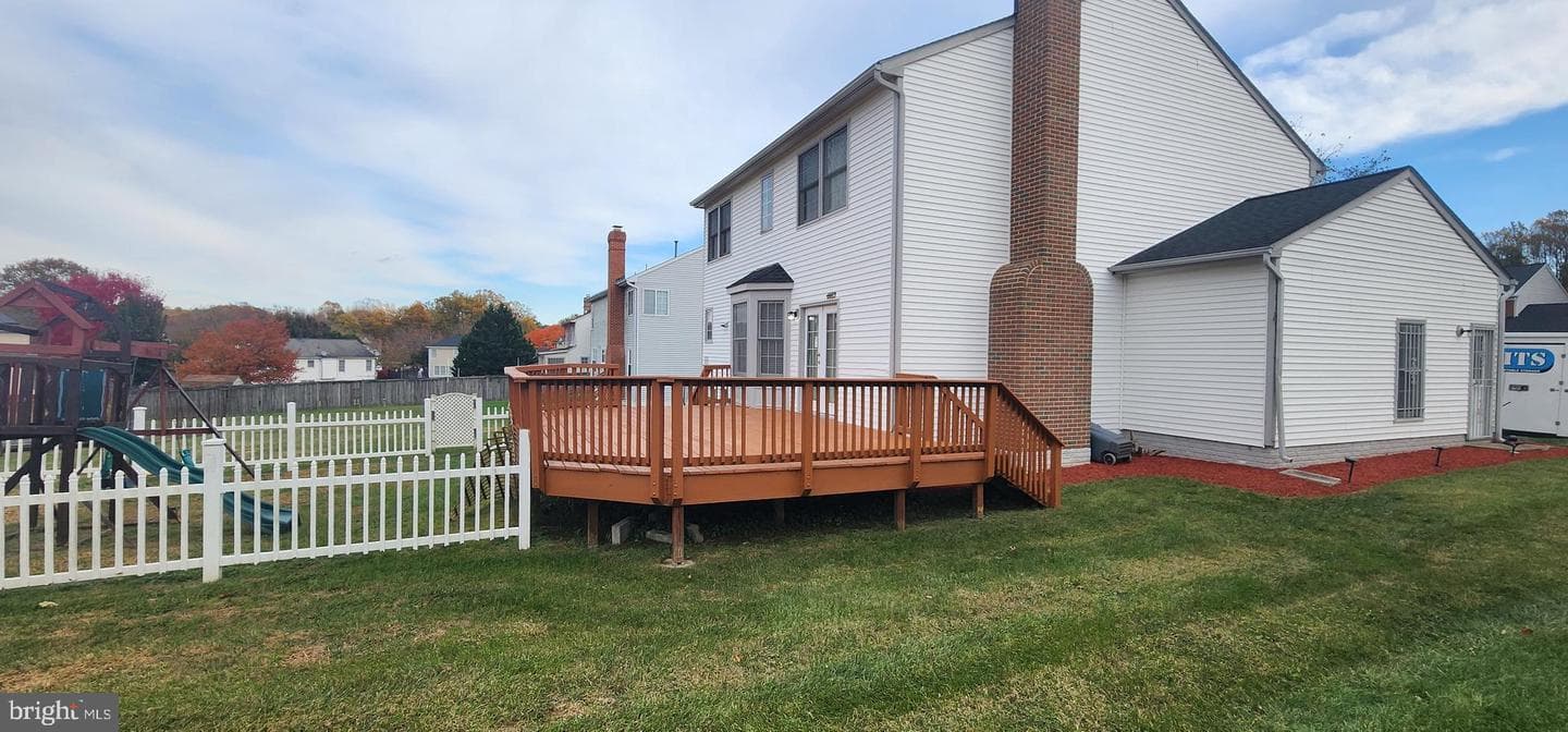 4410 Sutherland Circle photo 27