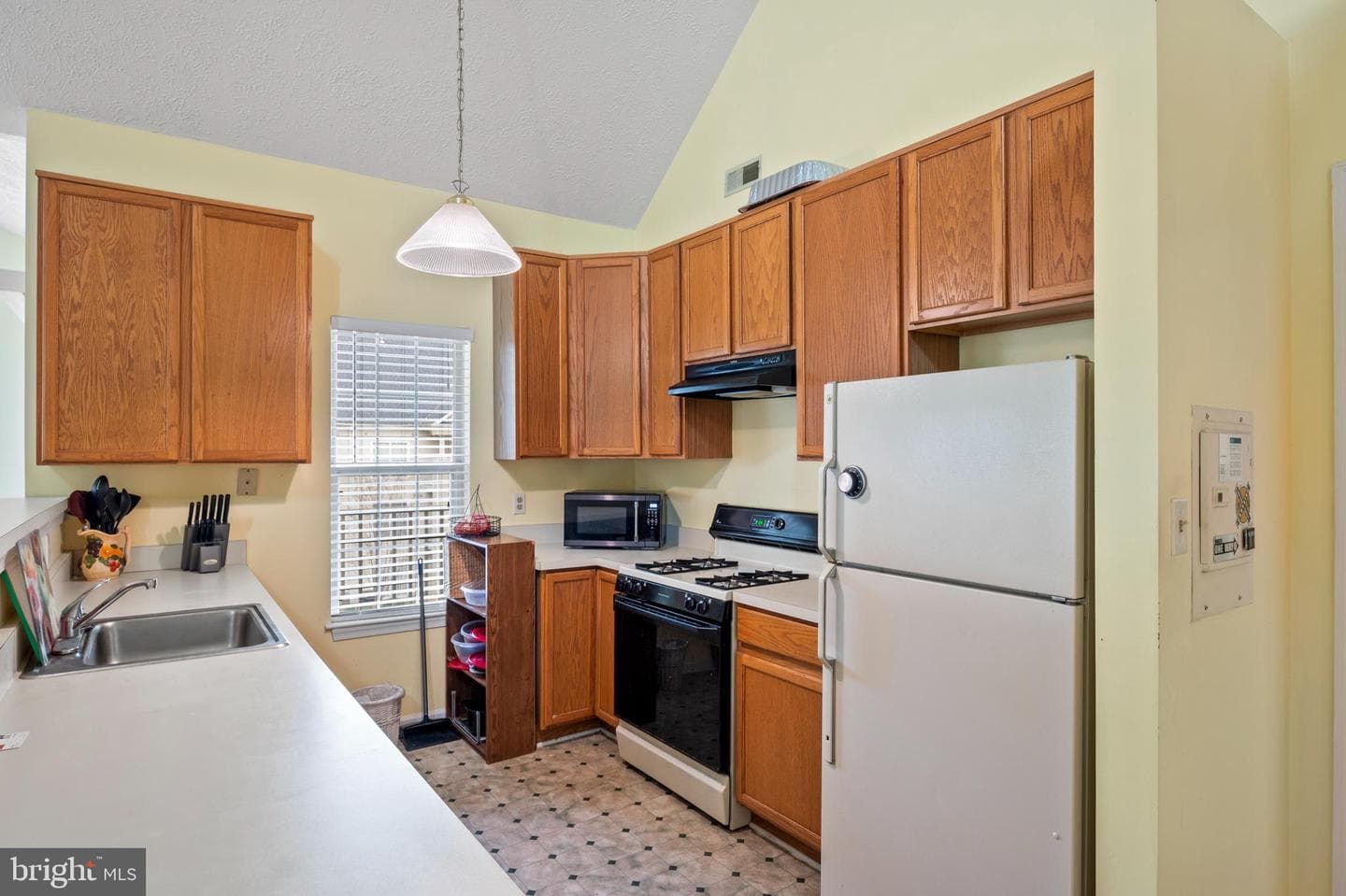 15600 Everglade Lane #303 photo 11