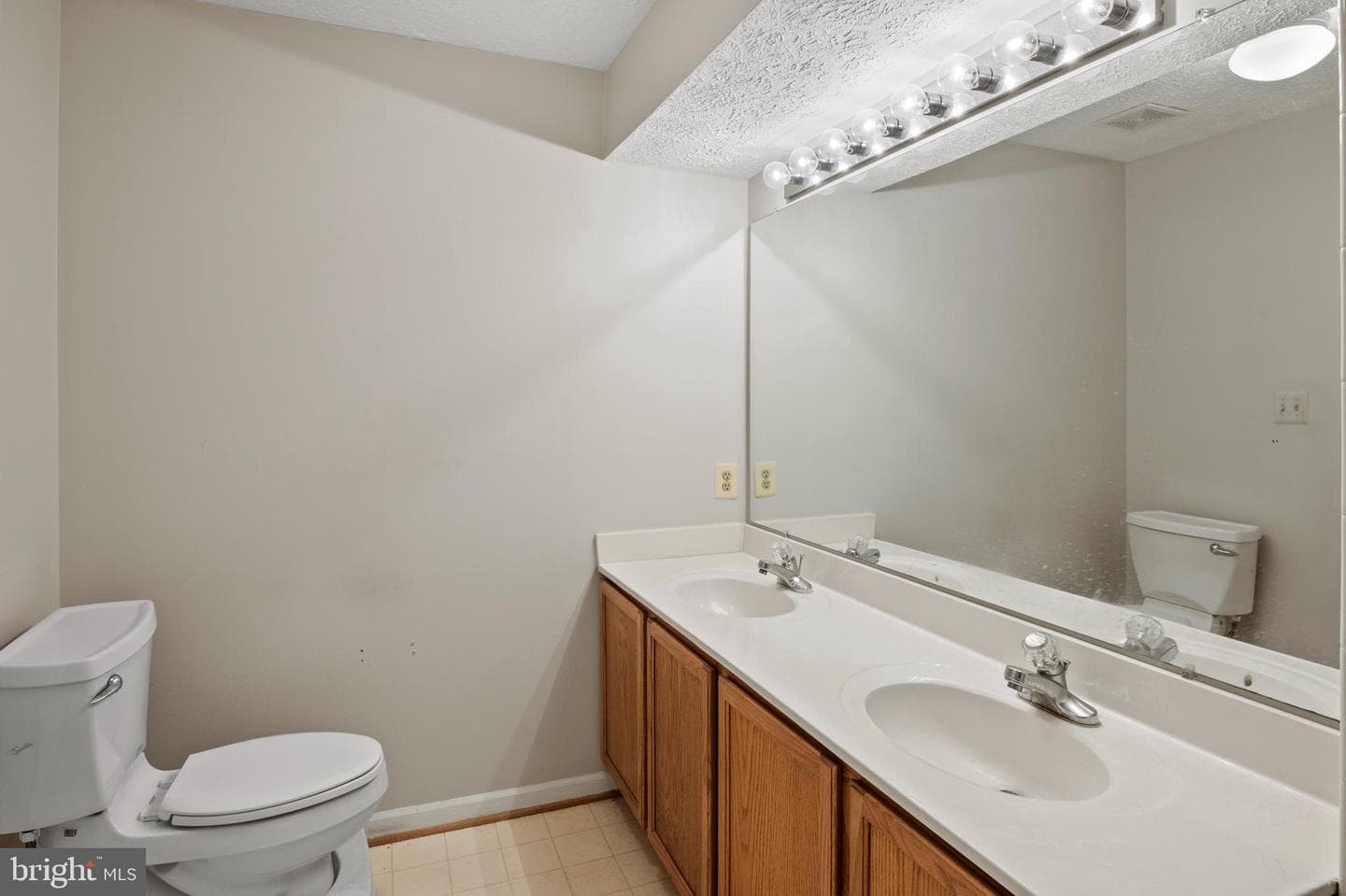 15600 Everglade Lane #303 photo 16