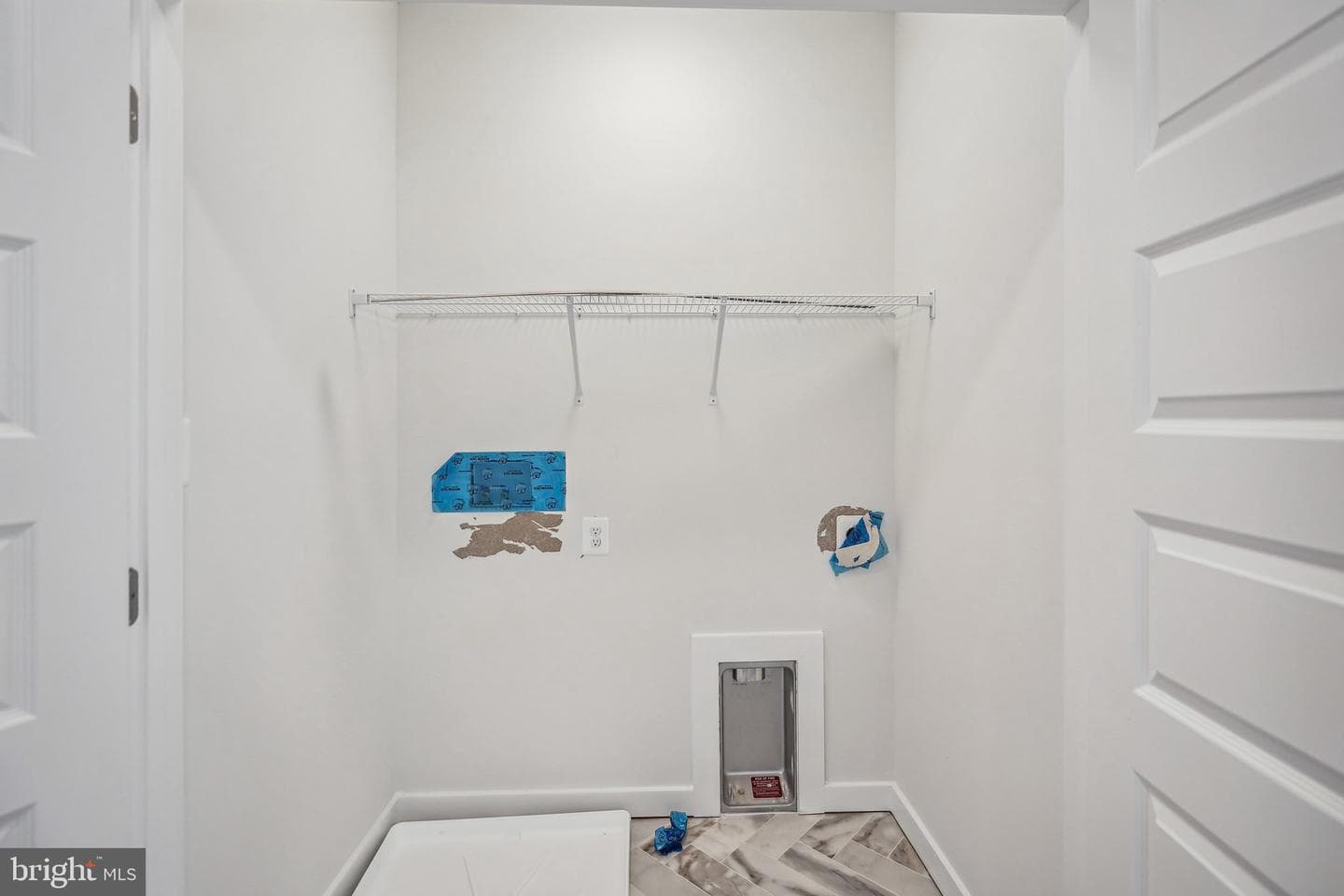 17216 Hardisty Way photo 22
