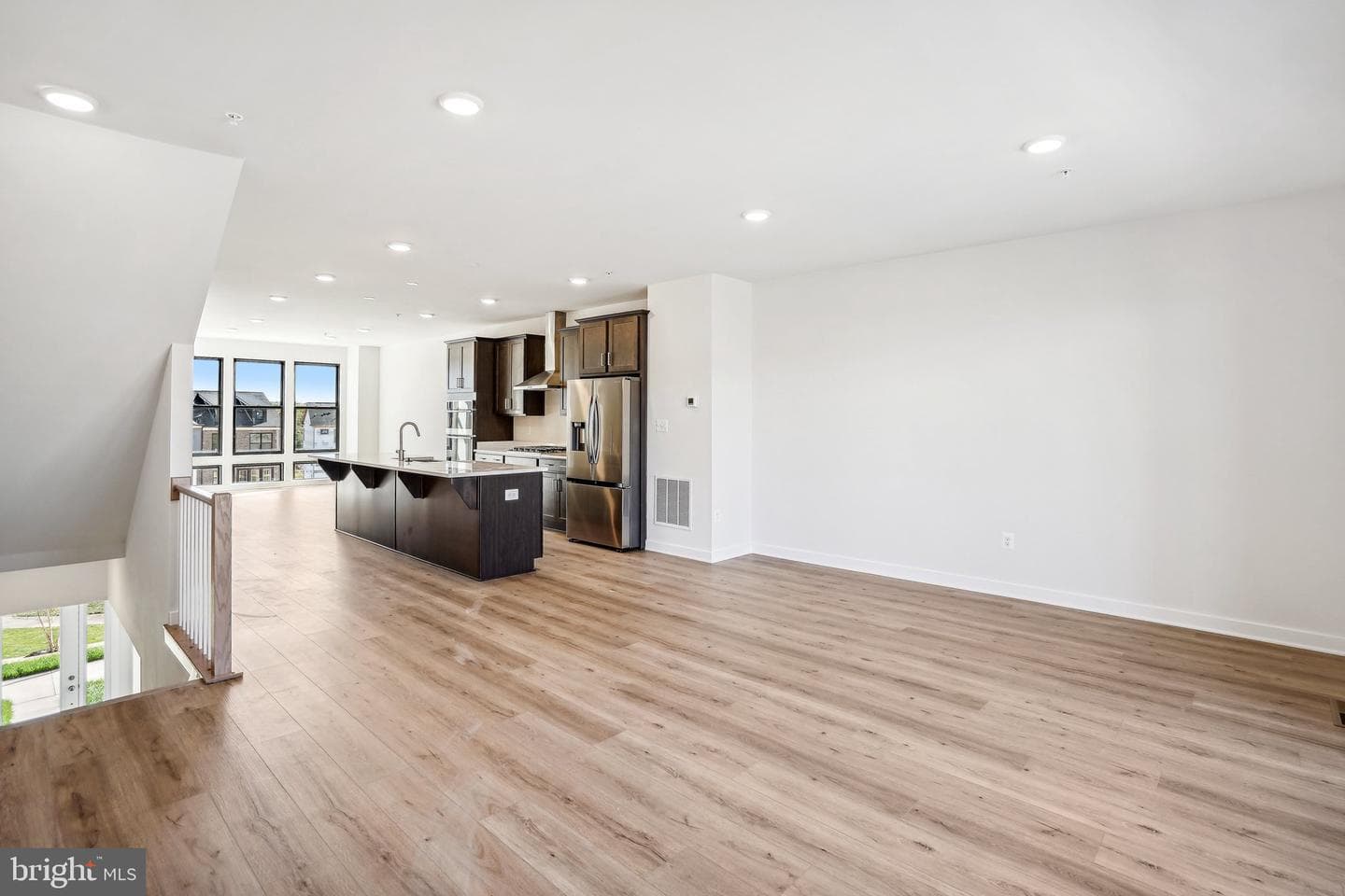 17216 Hardisty Way photo 5
