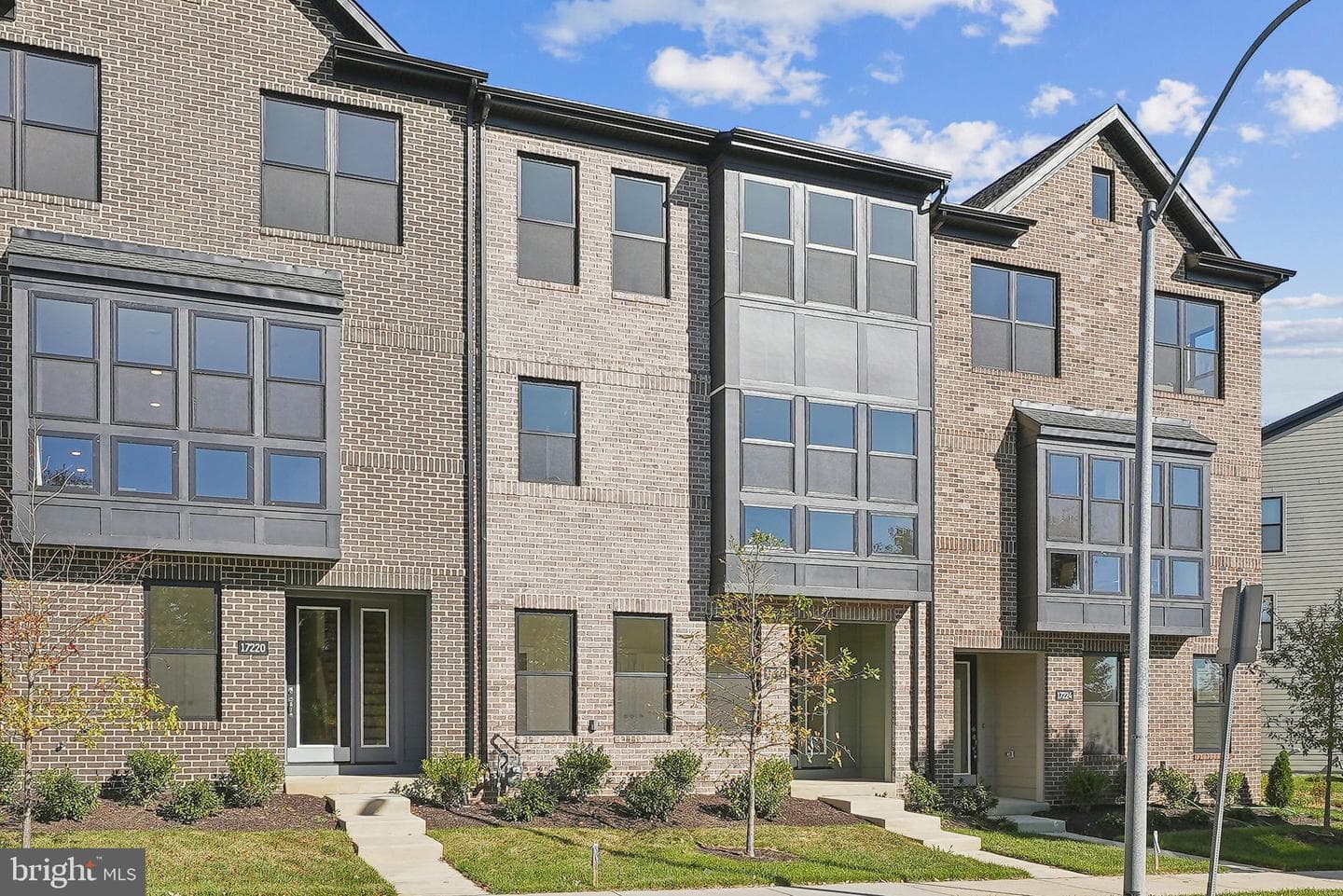 17222 Hardisty Way photo 1