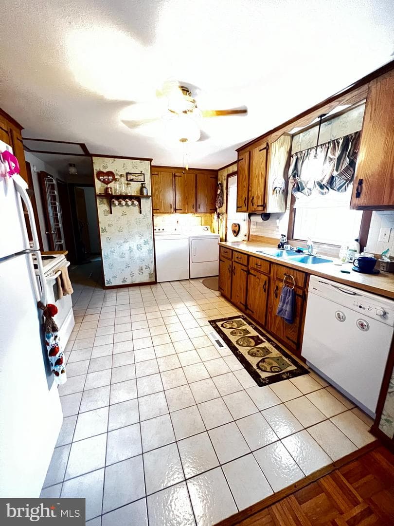 5216 Huron Street photo 2