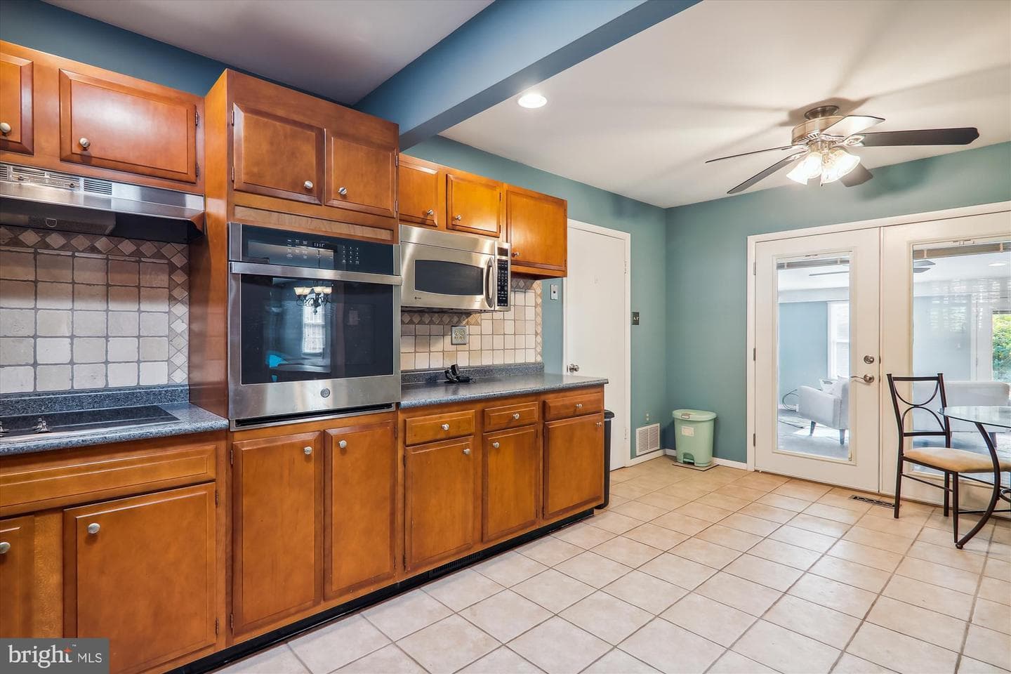 16011 Philmont Lane photo 16