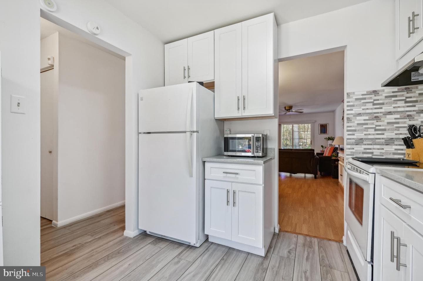 15033 Laurel Oaks Lane photo 17
