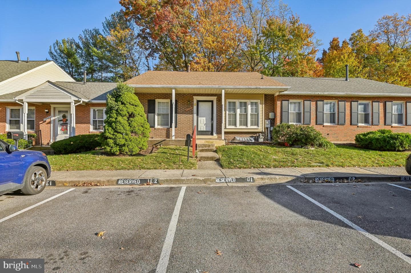 15033 Laurel Oaks Lane photo 2