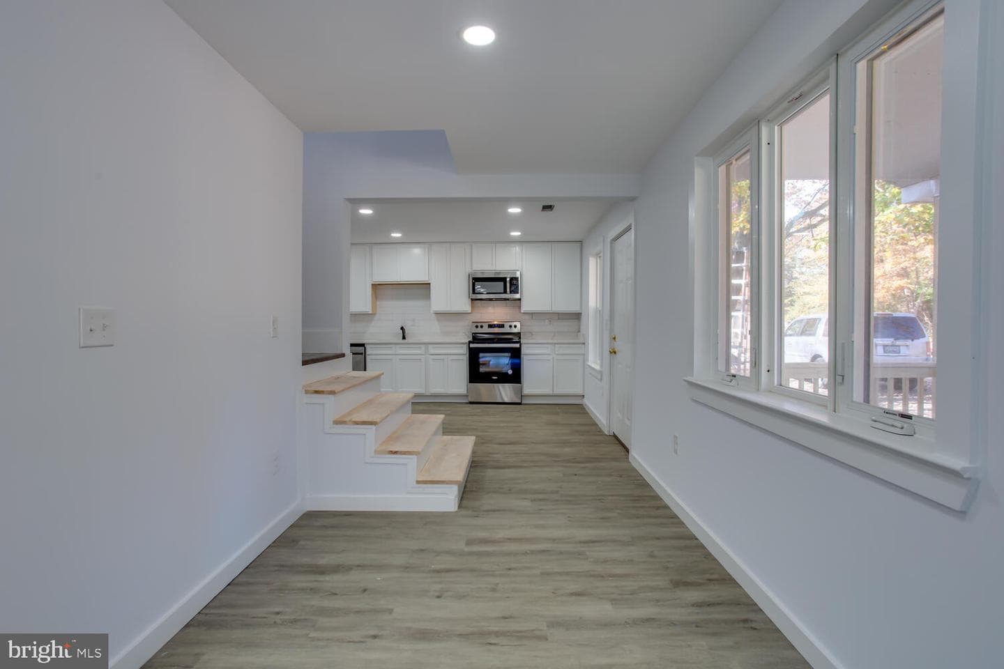13401 Robert Crain Highway photo 17