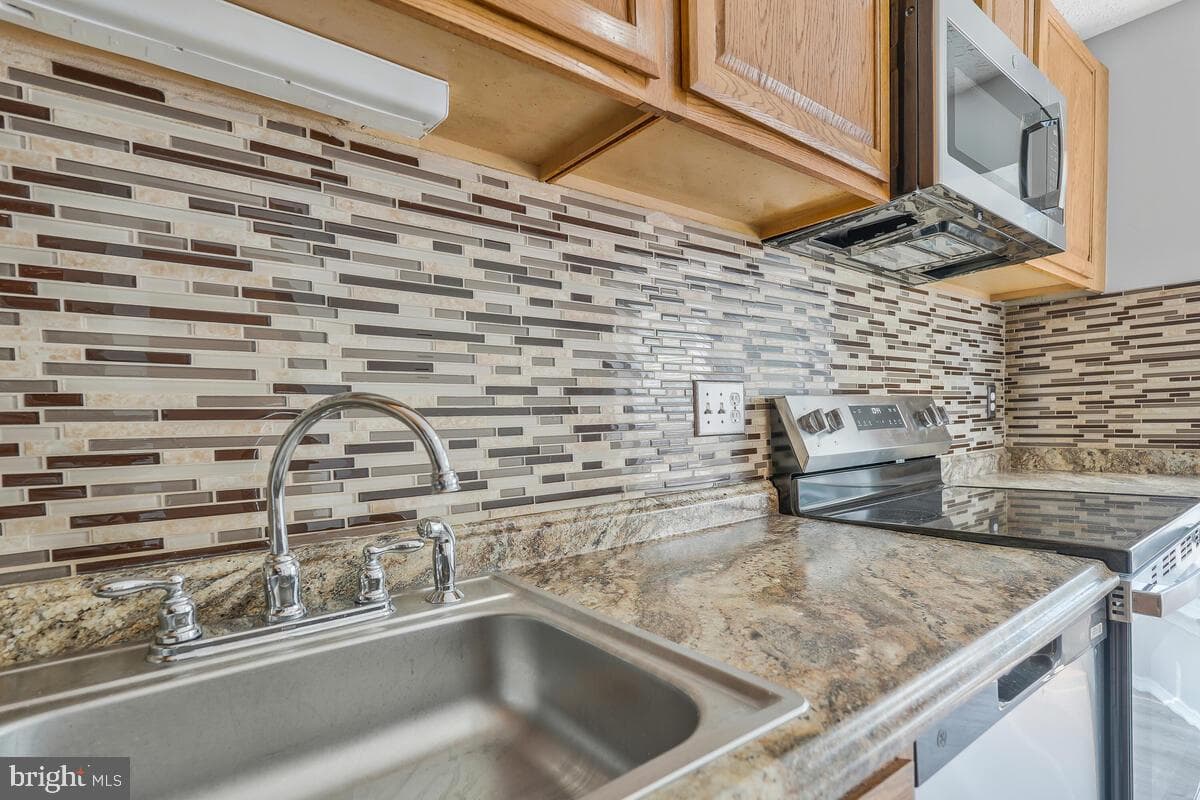 3737 Silver Park Court photo 8