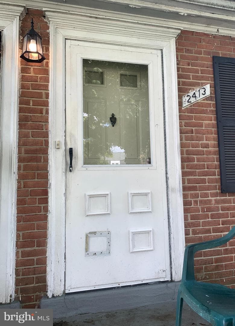 2413 Iverson Street photo 1