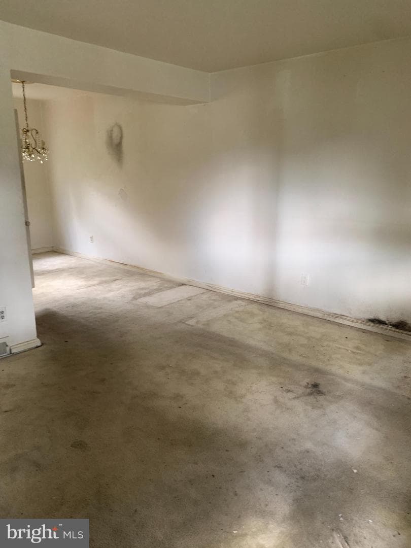 2413 Iverson Street photo 2