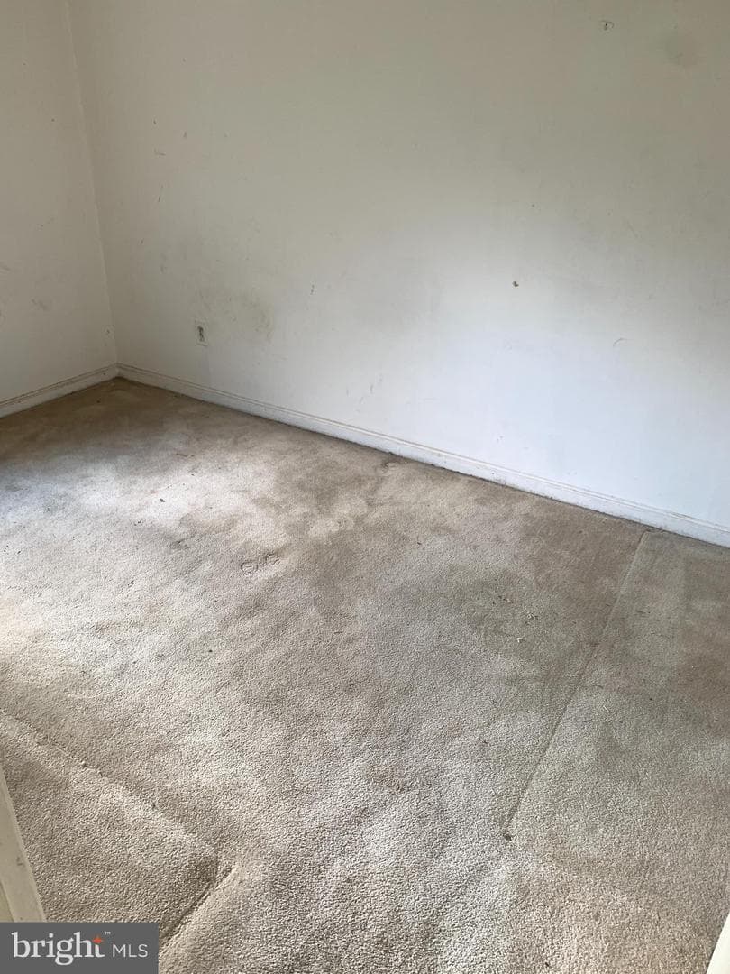 2413 Iverson Street photo 6