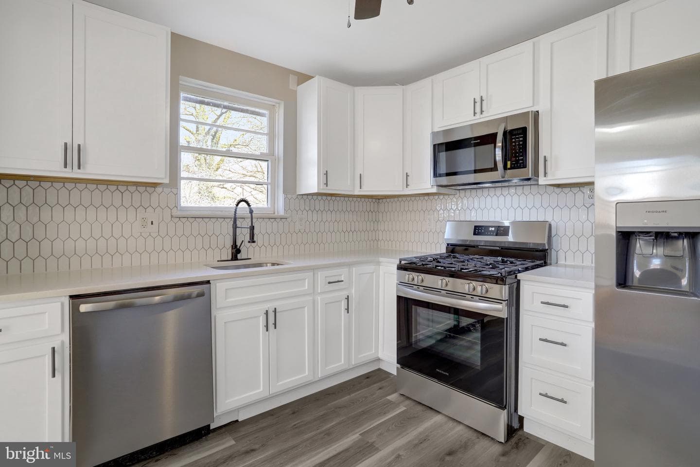 7305 Circle Drive E photo 15