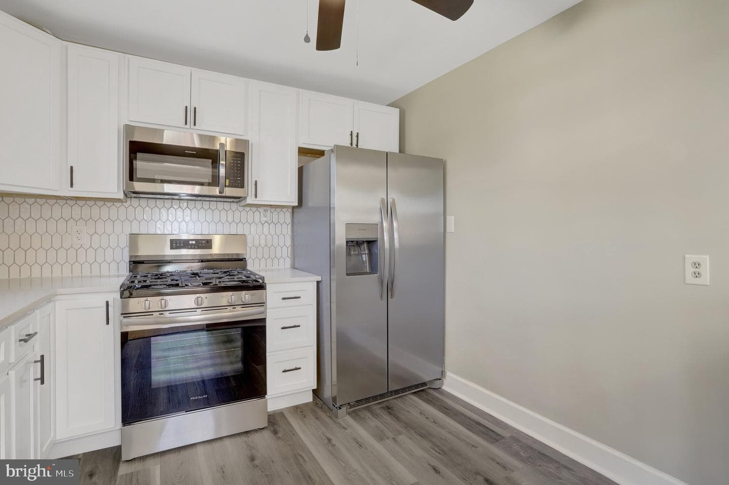 7305 Circle Drive E photo 16