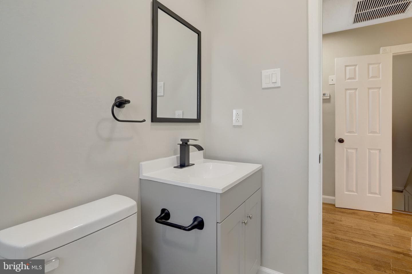 7305 Circle Drive E photo 22