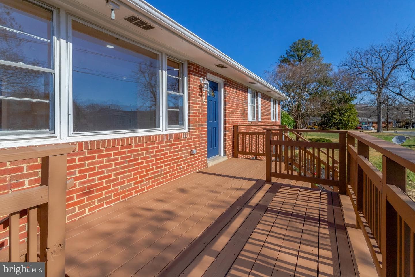 7305 Circle Drive E photo 5