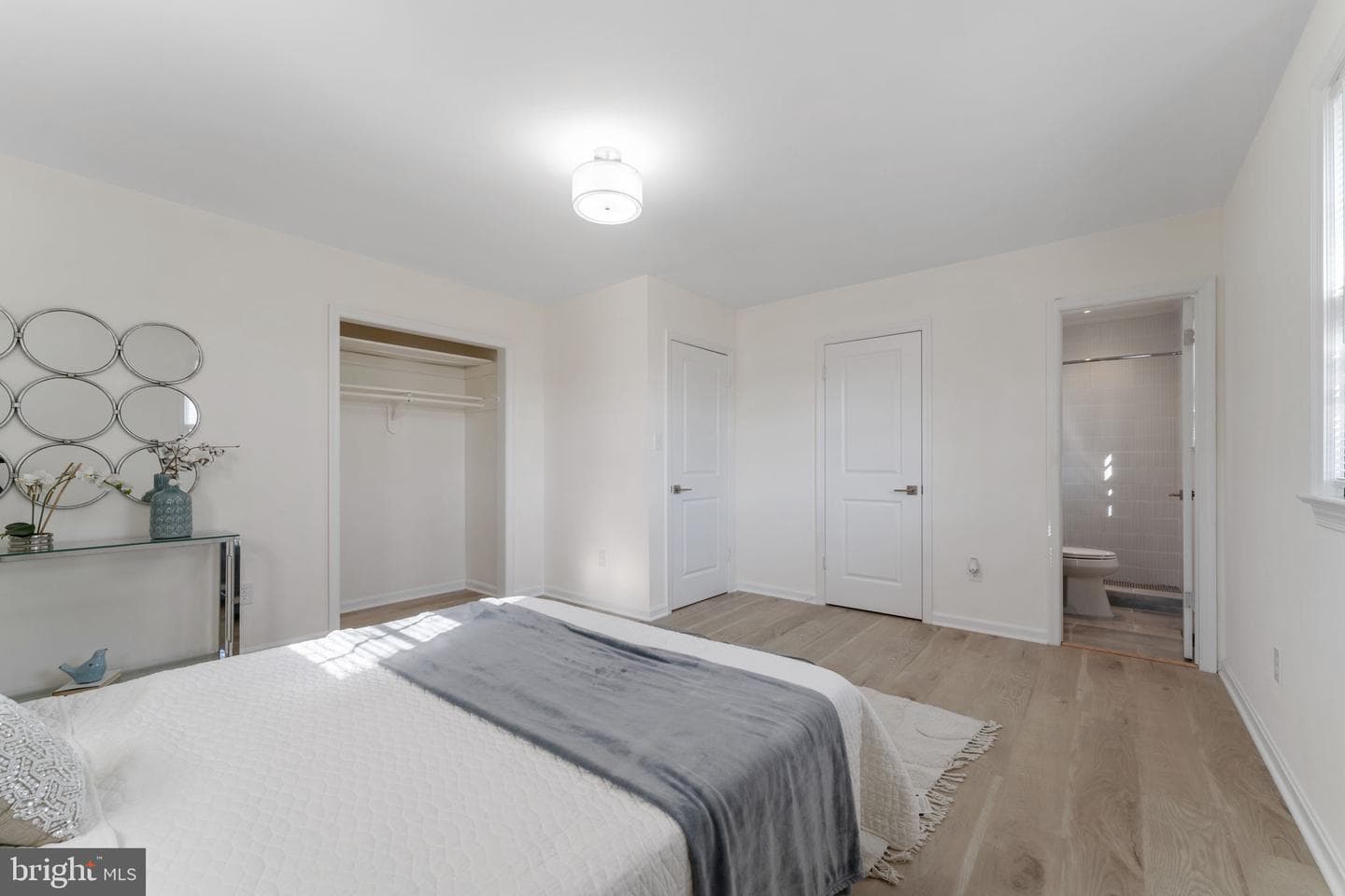 11808 Hickory Drive photo 12
